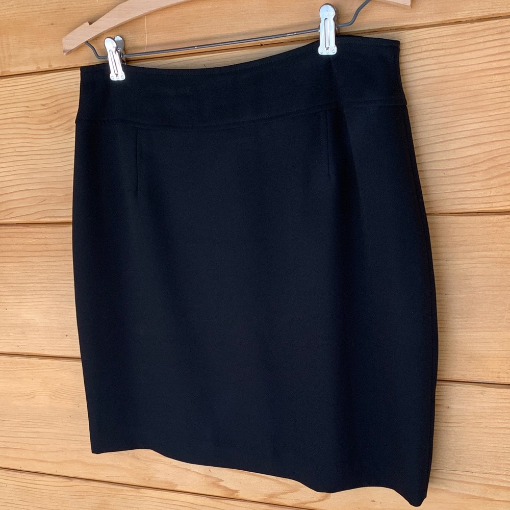 Black lined crepe miniskirt- Smooth Petites 12P